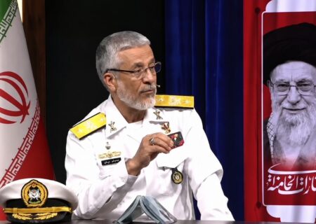 دریادار سیاری: امروز هر خبر دقیق، تیری بر قلب امپراطوری دروغ است