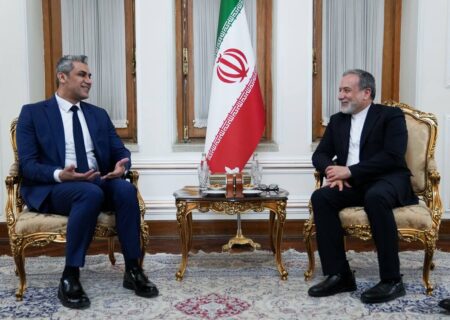دیدار سفیران جدید ایرلند، سری‌لانکا و عراق با عراقچی