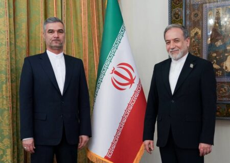 سرکنسول‌های جدید ایران در مرو و طرابوزان با وزیر امور خارجه دیدار کردند