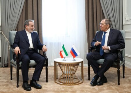 دیدار عراقچی و لاوروف در حاشیه اجلاس وزیران خارجه سازمان همکاری شانگهای