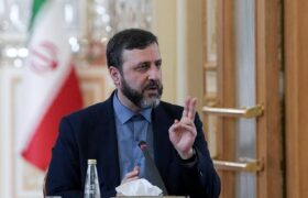 غریب آبادی: تنگه هرمز فقط با فرمان ایران بسته و باز می‌شود