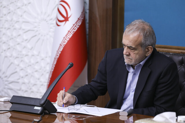 پزشکیان در پیامی درگذشت استاد اسپندار چهره ماندگار موسیقی نواحی ایران را تسلیت گفت