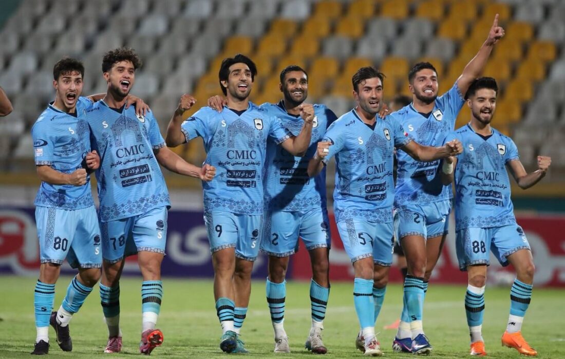 پیگیری‌ احقاق حق تیم فوتبال چادرملو؛ از وزارت ورزش تا AFC