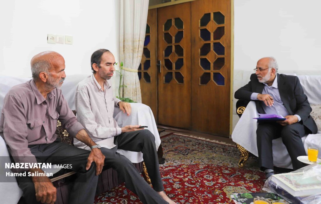 دیدار مشاور مدیرعامل صندوق اعتباری هنر با جمعی از هنرمندان و فعالان قرآنی شهرستان لنجان