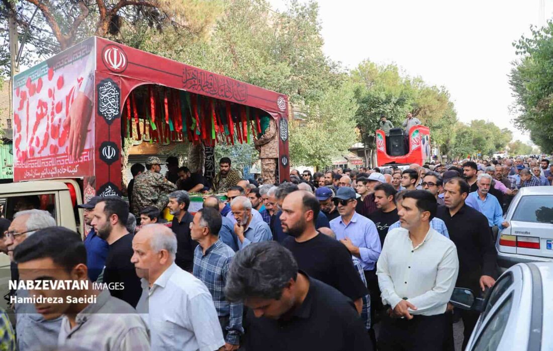 تشییع پیکر مطهر جانباز ۷۰ درصد در زرین شهر