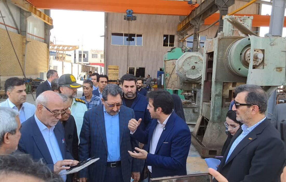 بازدید وزیر صنعت از واحد آسیب دیده از تجاوز آمریکا در دولت‌آباد اصفهان