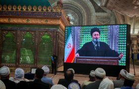 سیدحسن خمینی: جوانان از نسل قبل آگاه‌ترند؛ مسئولیت را به آنان‌ واگذار کنیم