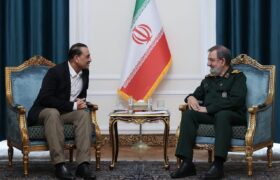 سرلشکر رضایی: آمریکا باید اقدامات عملی در خصوص اجرای شروط تفاهم‌نامه انجام دهد