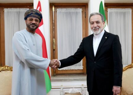 توافق تهران و مسقط برای ایجاد کریدور موقت دریانوردی و پاکسازی مین‌های تنگه هرمز
