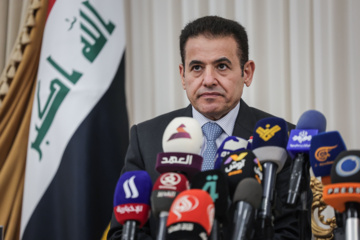 مشاور امنیت ملی عراق: انحصار تسلیحات توسط دولت یک تصمیم کاملا عراقی است