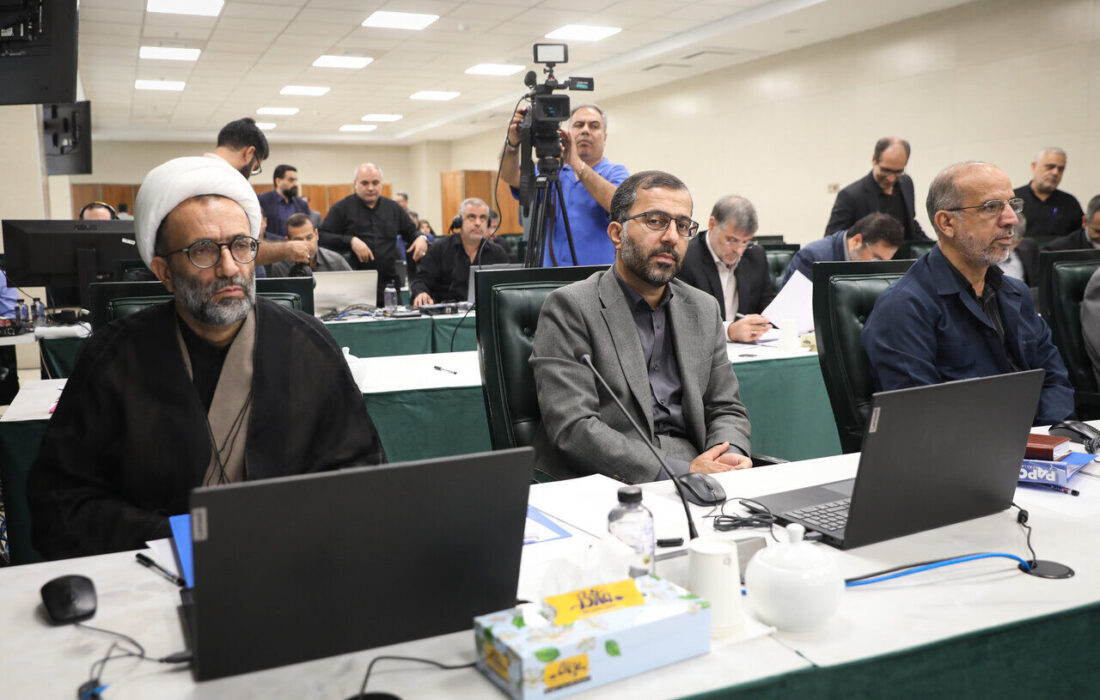 نمایندگان مجلس تاکید کردند: سهمیه بنزین به جای خودرو به کدملی اختصاص یابد