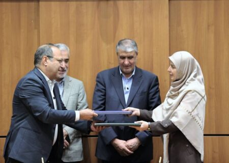 تفاهم‌نامه تاسیس «مرکز تحقیقات سلامت هسته‌ای ایران‌زمین» امضا شد