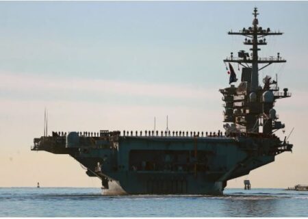 ایران چگونه ناو هواپیمابر آمریکا را زمین‌گیر کرد؟