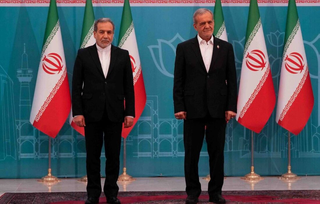 پیام قدردانی عراقچی از رئیس جمهور: دیپلماسی در خط مقدم دفاع از ایران است