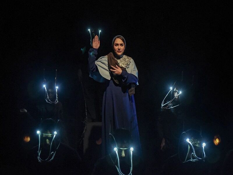 فروش بلیت نمایش «قبض روح» از سر گرفته شد/ تمدید اجرای نمایش «هُمای»