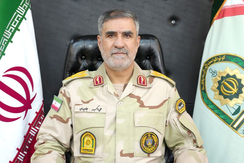توقیف ۱۵ میلیون لیتر سوخت قاچاق و کشف ۱۲۰۰ قبضه سلاح جنگی با هوشیاری مرزبانان فراجا