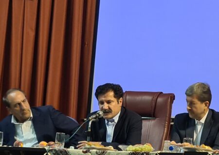 حسین زاده: توسعه شرق اصفهان بر پایه طرح‌های عملیاتی و زنجیره‌های اقتصادی دنبال شود