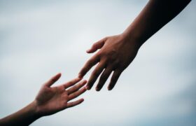 تغییر پارادایم در سلامت روان؛ ریشه‌یابی سیستمی خودکشی در جامعه علمی