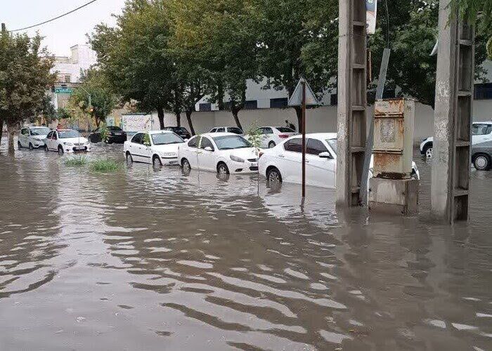 بارندگی شدید باعث آبگرفتگی معابر عمومی شهرهای مازندران شد