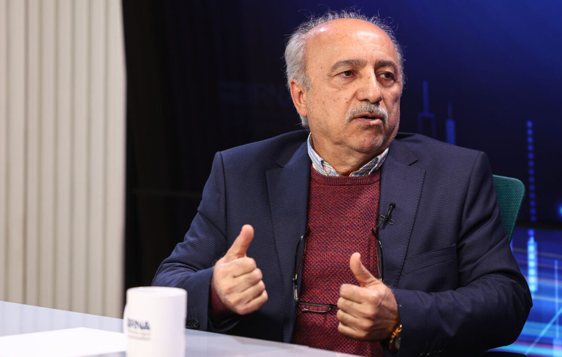 کارشناس اقتصادی: رفع موانع تولید باید از بنگاه‌های کوچک و متوسط آغاز شود