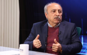 کارشناس اقتصادی: رفع موانع تولید باید از بنگاه‌های کوچک و متوسط آغاز شود