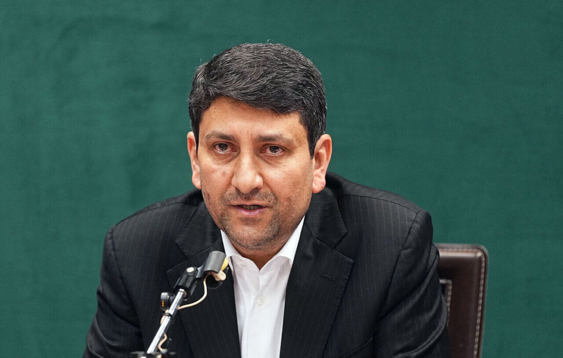 مجلس از توضیحات وزیر ارتباطات قانع نشد