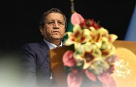 همتی: تامین ۱۸ میلیارد دلار ارز در اوج تحریم‌ها/ سناریوی فروپاشی اقتصادی شکست خورد