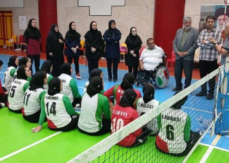 بازدید پولادگر از تمرینات تیم ملی والیبال نشسته بانوان