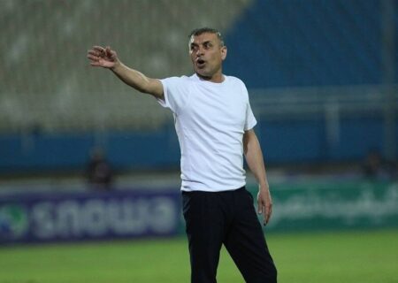 ویسی پس از شکست برابر پرسپولیس از ذوب‌آهن استعفا کرد