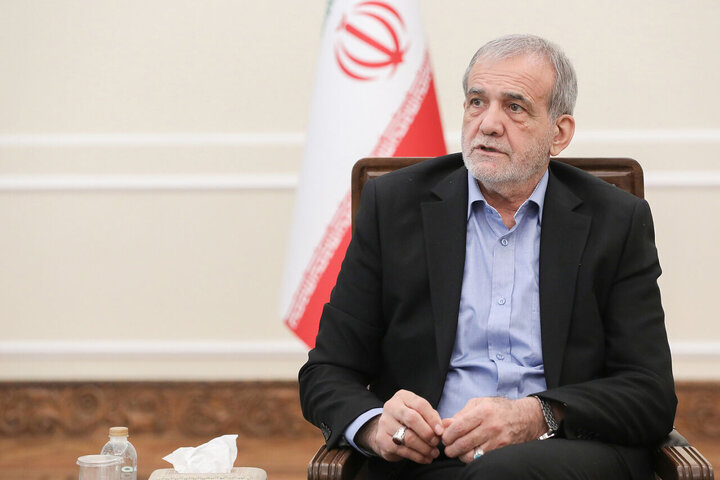 «پاک‌نژاد» مشاور رئیس‌جمهور شد