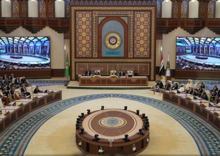 بیانیه پایانی نشست سران عرب در بغداد بر حمایت از مذاکرات ایران و آمریکا تاکید کرد