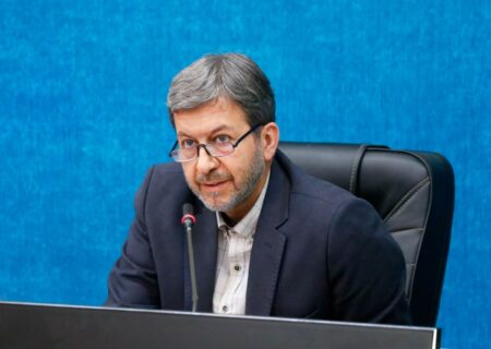 استاندار اصفهان در جمع تیم فوتبال سپاهان:   منتظر ارمغان قهرمانی تیم سپاهان در رقابت‌های آسیایی هستیم
