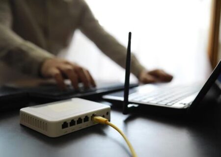 وزارت ارتباطات: موقتا محدویت ‌هایی بر اینترنت اعمال شد