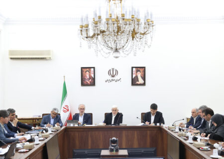 عارف: رفع ناترازی‌ها با جدیت پیگیری می‌شود