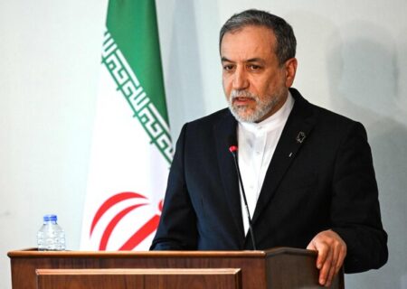 عراقچی: متجاوز را از خطای بزرگ خود پشیمان می‌کنیم/ همچنان به دیپلماسی متعهد هستیم