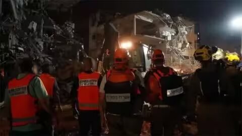 معاریو: ساکنان تل آویو انتظار نفوذ این حجم از موشکهای ایرانی را نداشتند
