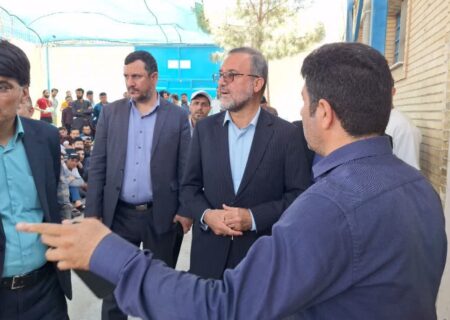 لزوم تسریع در بازگشت اتباع غیرمجاز با حفظ کرامت انسانی