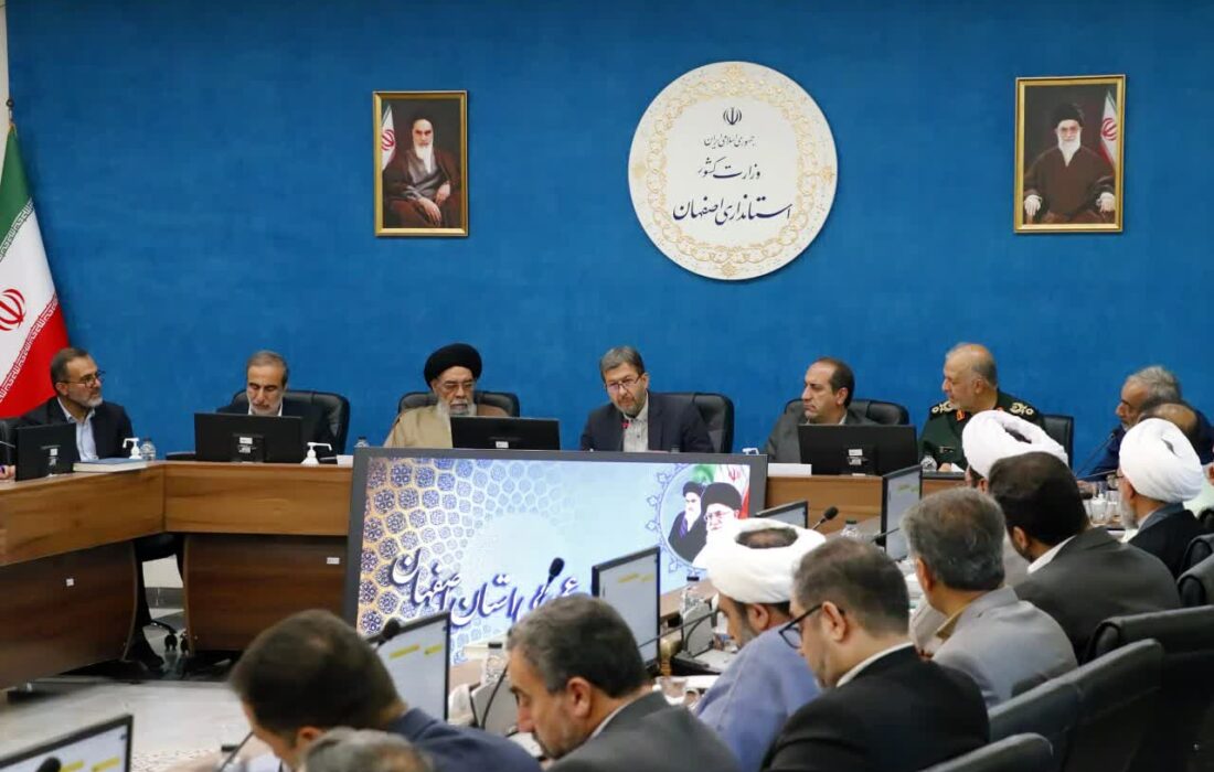 تأکید استاندار اصفهان بر ضرورت هماهنگی حاکمیت و نهادهای مردمی در ترویج فرهنگ اقامه نماز