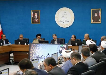 تأکید استاندار اصفهان بر ضرورت هماهنگی حاکمیت و نهادهای مردمی در ترویج فرهنگ اقامه نماز
