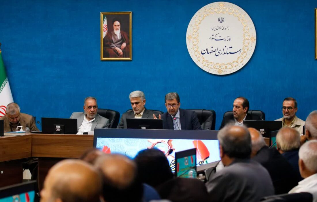 احزاب سنگر اول پدافند نرم در شرایط کنونی/اجازه ایجاد شکاف نداریم
