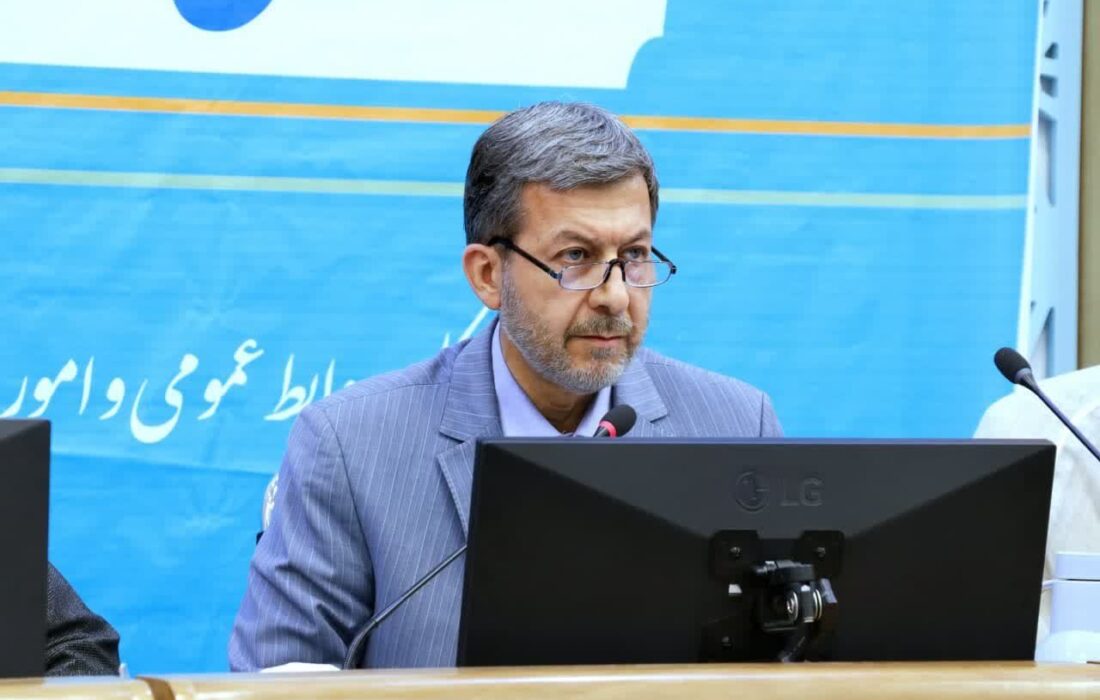 نظارت استاندار اصفهان بر توزیع و تأکید بر تأمین نیازهای شهروندان