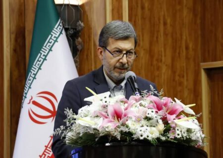 استاندار اصفهان: بزرگداشت هنرمندان، پاسداشت فرهنگی و ریشه در جان این سرزمین دارد