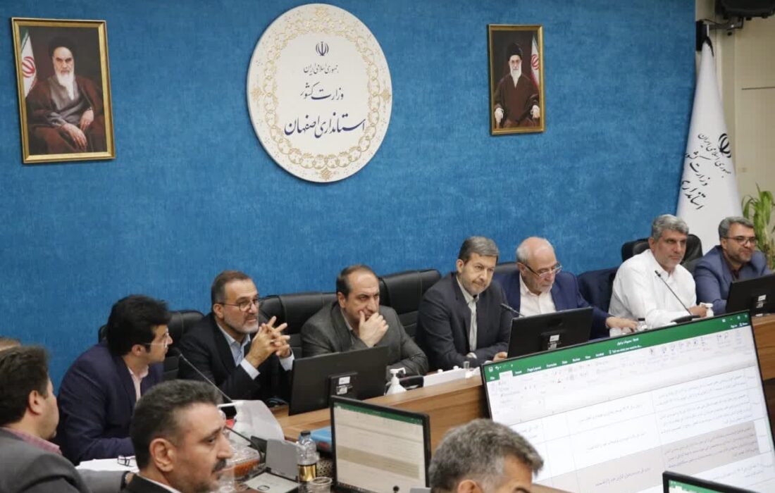 استاندار اصفهان: مطالبات بلاتکلیف ۲۰ ساله برخوار دستور اجرایی گرفت