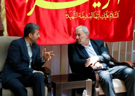 بازدید سرزده استاندار از ستاد بازسازی عتبات عالیات اصفهان