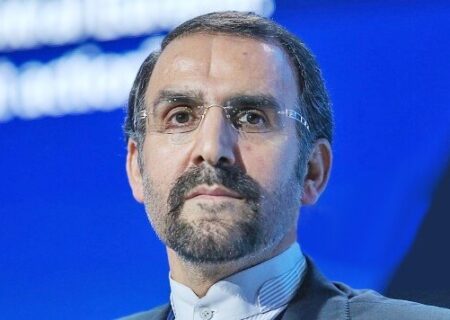 سنایی: رژیم اسرائیل به دیپلماسی و امکان توافق حمله کرد