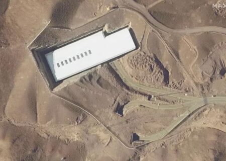 مقامات آمریکایی: ایران به فتوای حرمت ساخت سلاح هسته‌ای پایبند است، مگر آنکه به فردو حمله شود