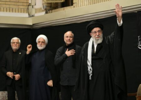 بازتاب گسترده حضور رهبر معظم انقلاب در حسینیه امام خمینی (ره) در رسانه های خارجی
