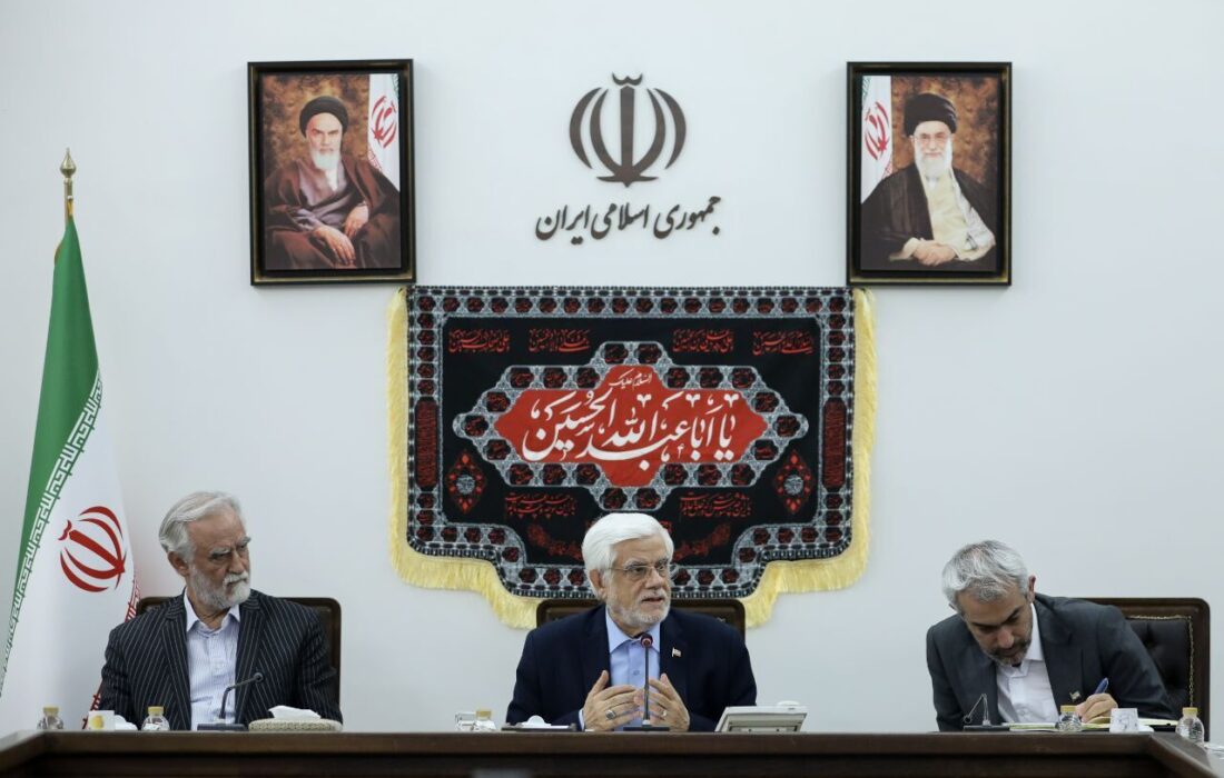 عارف: دولت از پیشنهادهای غیرشعاری و عملیاتی استقبال میکند/ ضرورت تحول و آرامش در کشور