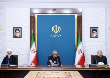 اتخاذ تمهیداتی برای تامین پایدار کالاهای اساسی بدون کمترین کاستی