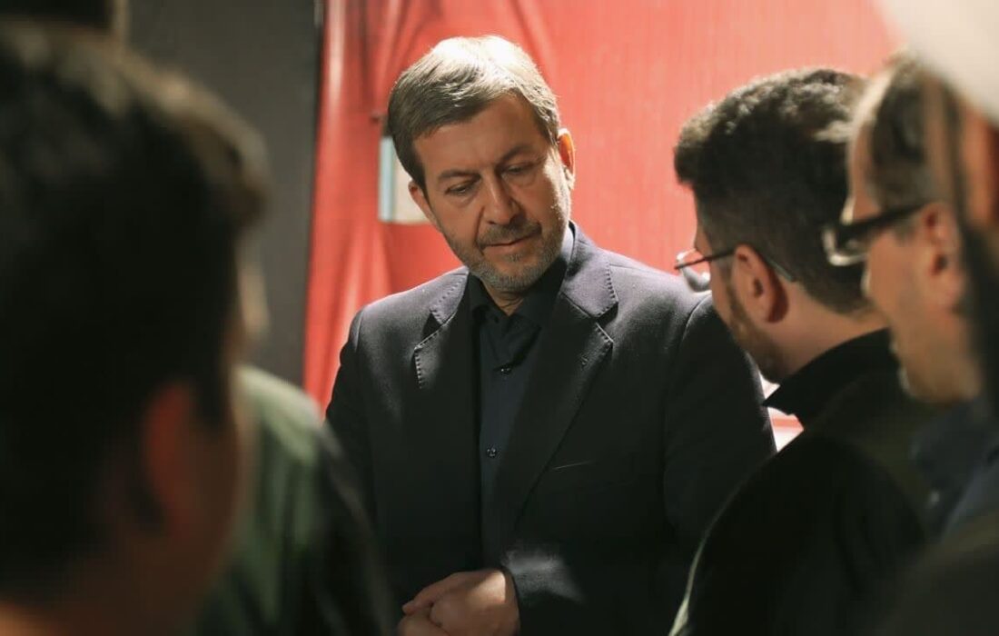 عزاداران حسینی، خیرین و جهادگران جامعه هستند